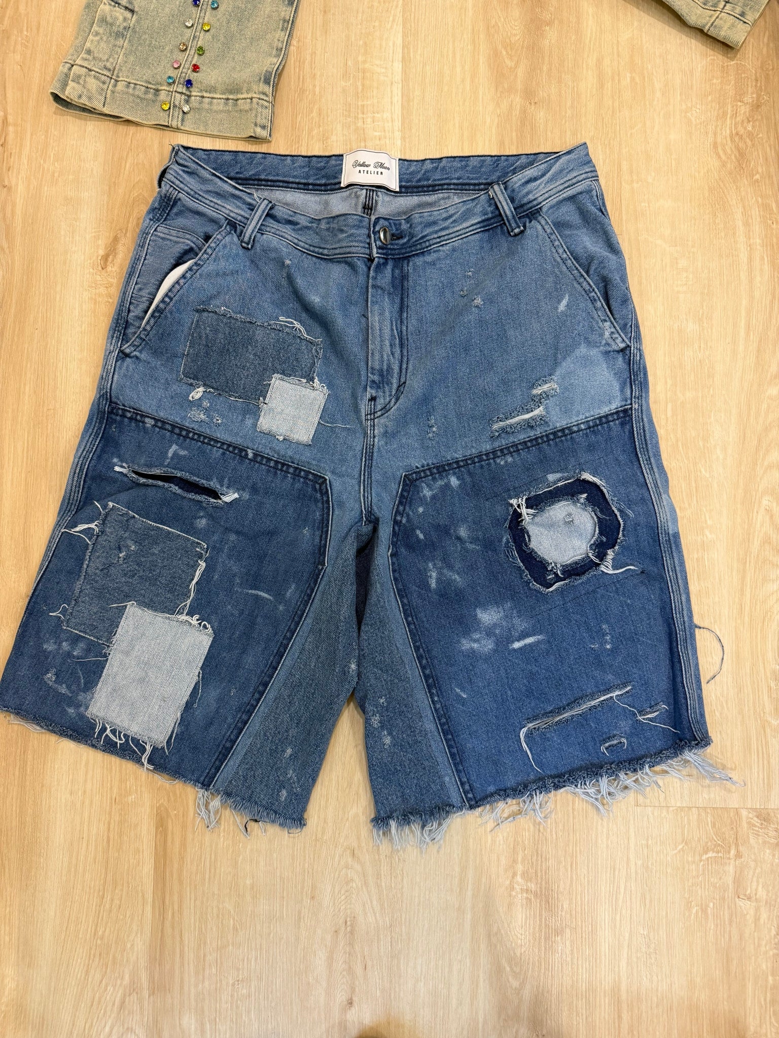 Distress jorts
